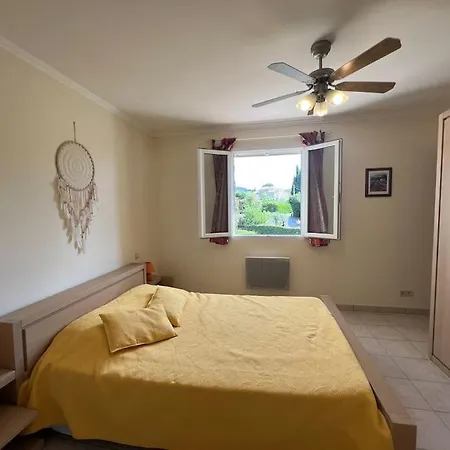 Holiday home Les Abeilles Sablet